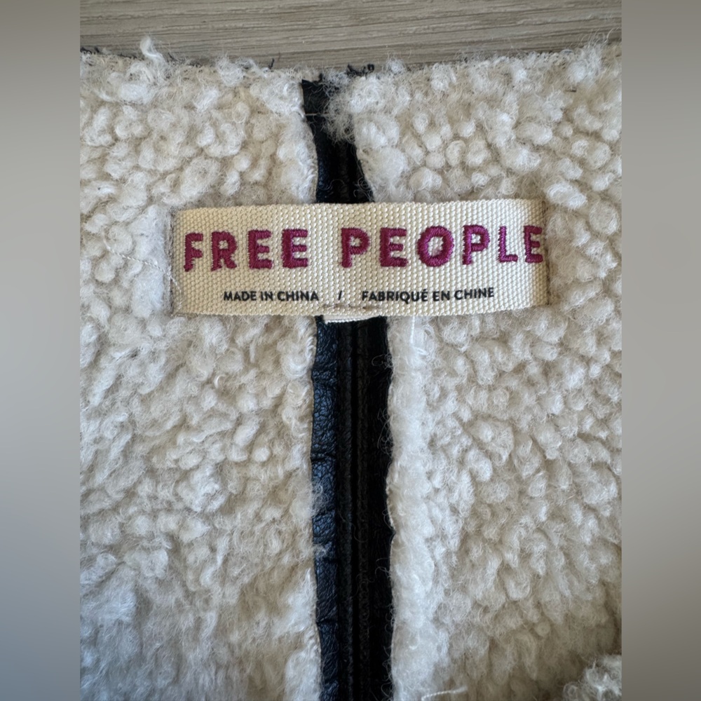 Free People Vegan Leather Embroidered Sherpa Vest Black Ivory Cream size Large - Picture 7 of 14